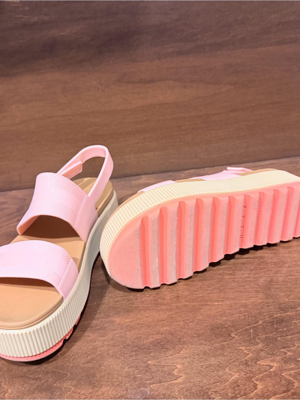 Reef Water Vista Higher Pink Sandals - Size 8 - Picture 5 of 5